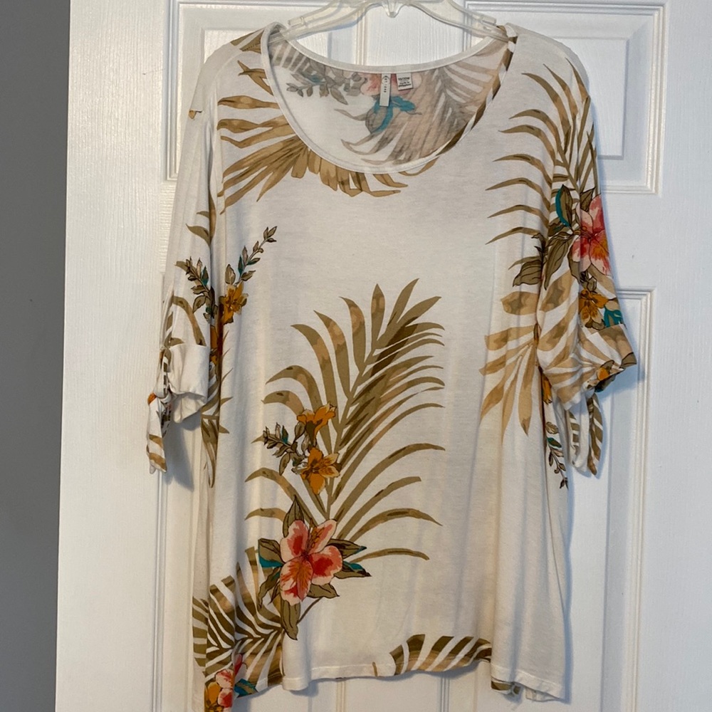 Tropical Print Top Short Sleeves 18 Plus